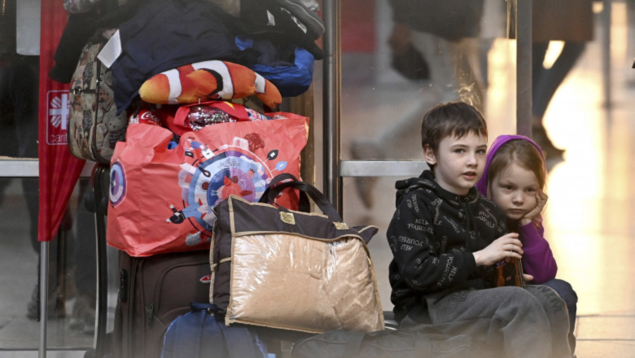 Peste două milioane de copii au părăsit Ucraina în urma invaziei Rusiei