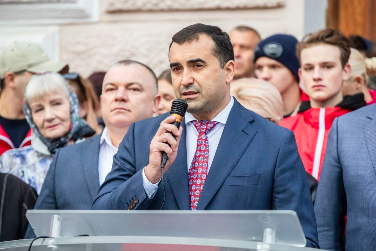 Candidatul PSRM la funcția de primar al capitalei, Adrian Albu, dă asigurări că are soluții pentru problemele cu care se confruntă Chișinăul