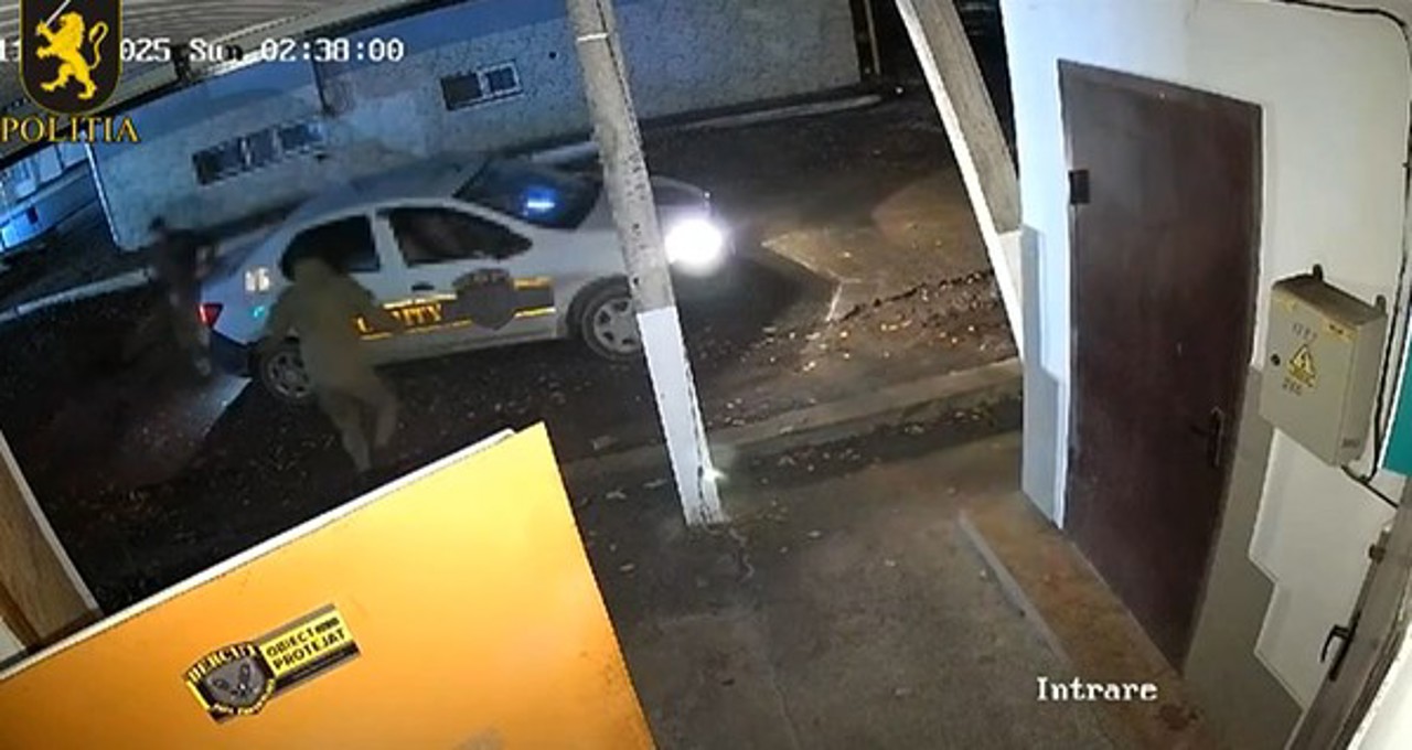 Furt dintr-un schimb valutar din Florești. O sumă de bani a fost găsită ulterior în stradă