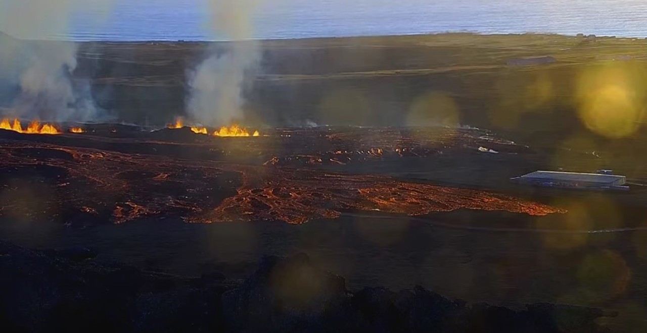 Icelandic volcano erupts as fishing town ordered to evacuate again