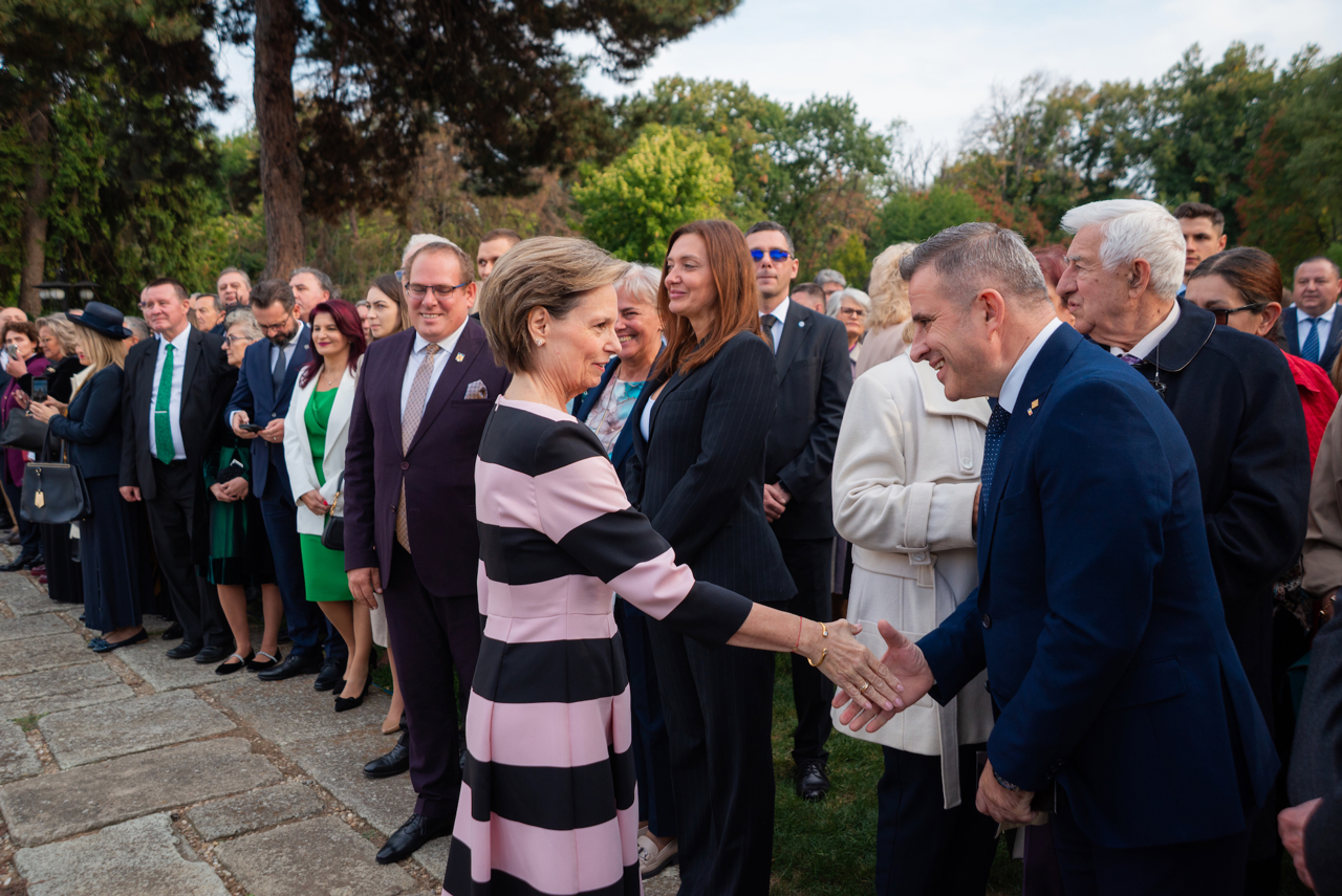 Casa Majestății Sale
