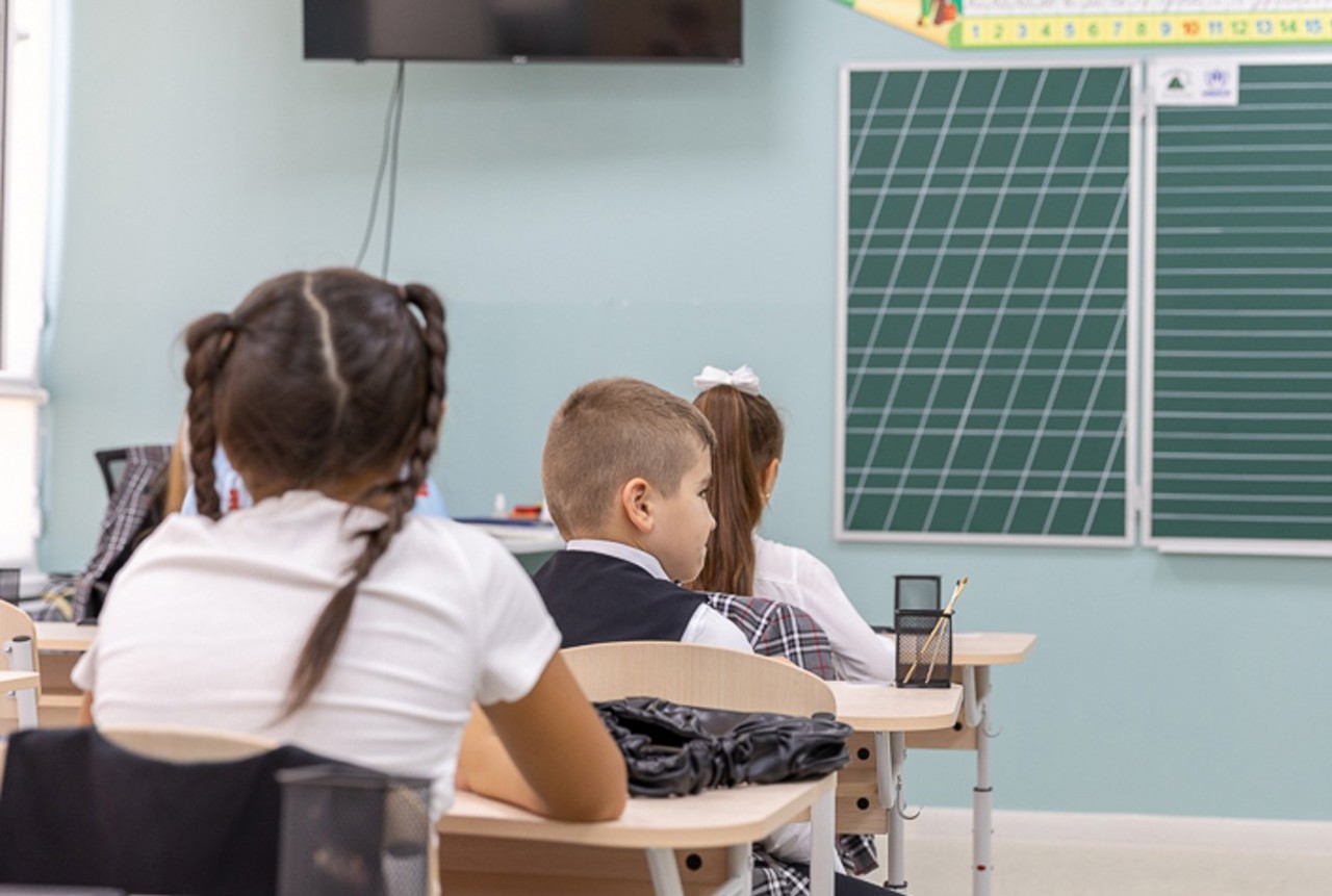 Evaluarea prin note ar putea fi reintrodusă în clasa a IV-a: rezultatele preliminare ale unei testări efectuate în 267 de școli