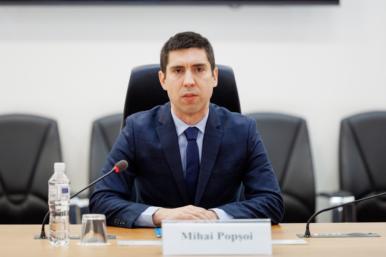 Situația din autonomia găgăuză și vizitele bașcanei la Moscova, discutate de ministrul Mihai Popșoi și membrii APCE