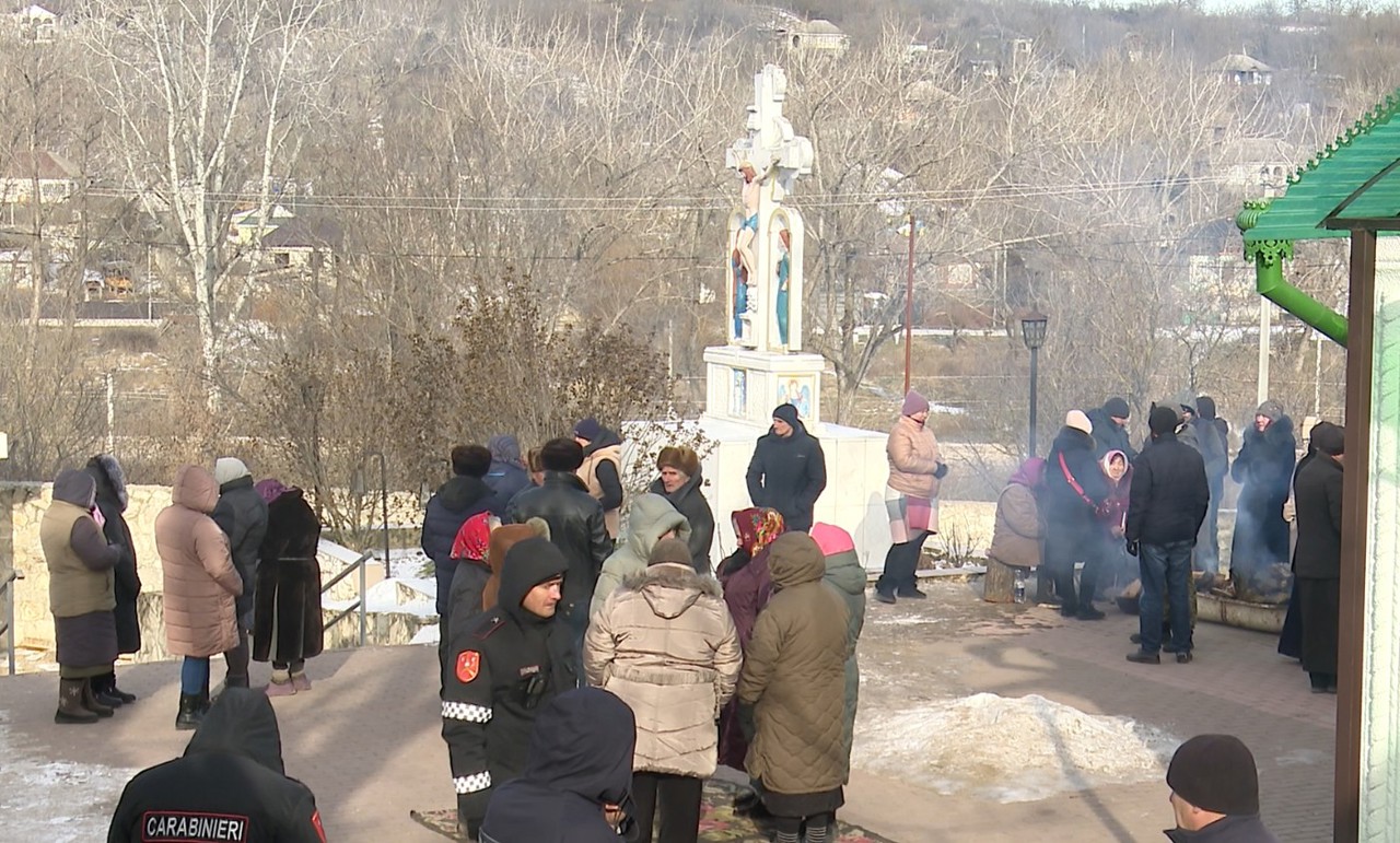 Mitropolia Basarabiei: Conflictul de la biserica din Dereneu, „de natură politică, nu religioasă”. Ce spun localnicii