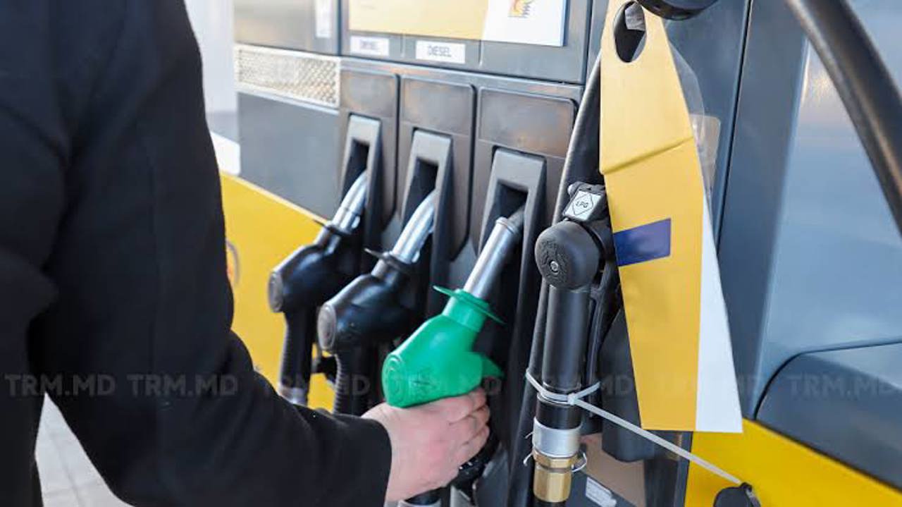 De ce nu au explodat prețurile la petrol, deși războiul dintre SUA și Iran durează de cinci luni