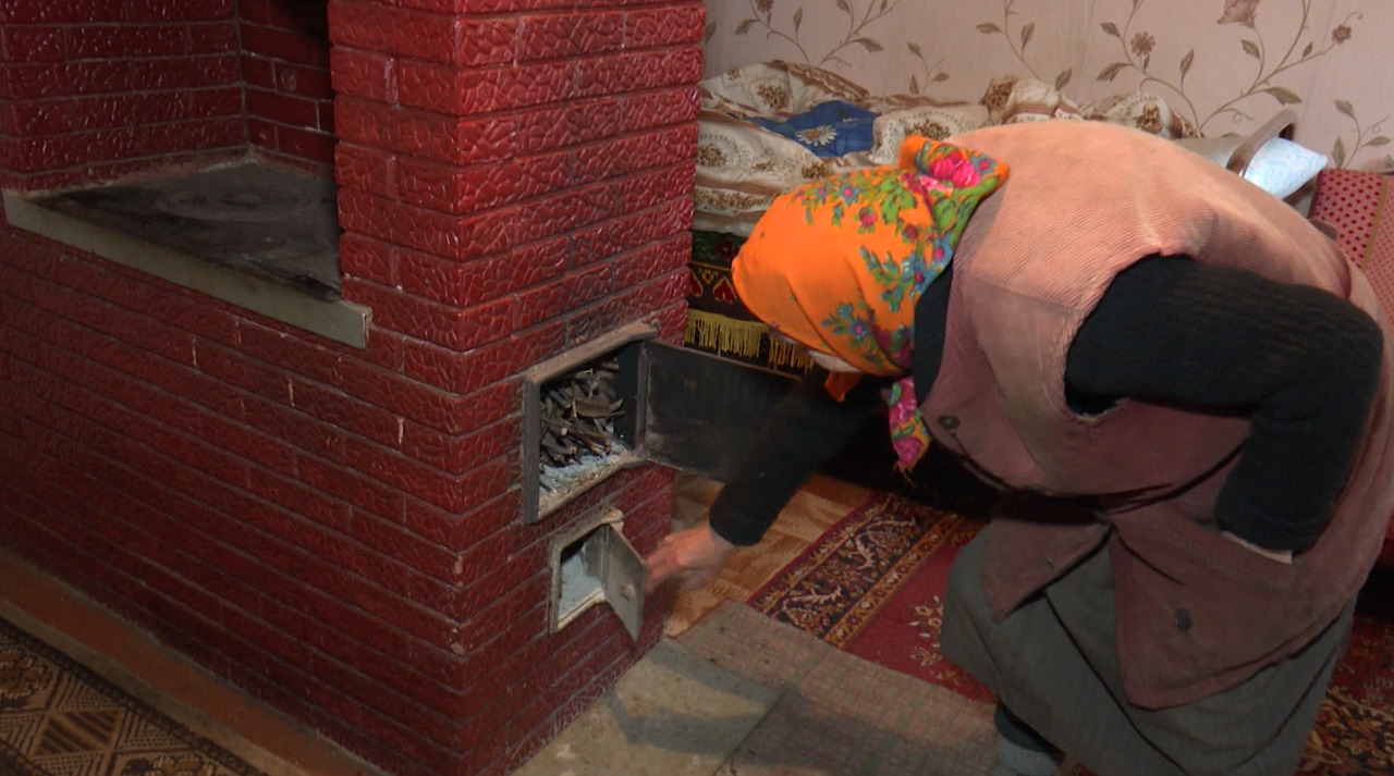 „Paza bună trece primejdia rea”: pompierii merg din poartă în poartă pentru a preveni incendiile