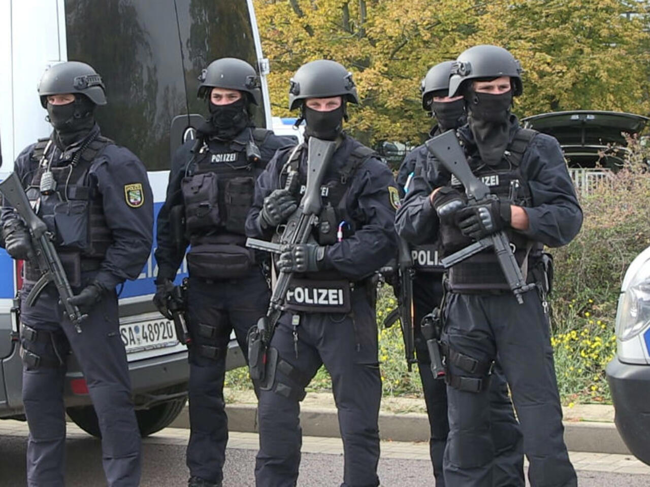 German police raid neo-nazi cells in 12 federal states