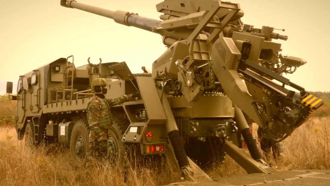 VIDEO | Militarii din Republica Moldova se antrenează cu obuziere la standarde NATO: „Vom continua procesul de modernizare”