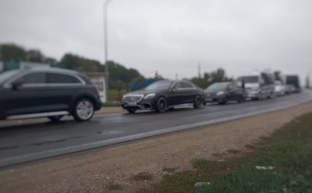 Trafic intens la Palanca. Poliția de Frontieră recomandă un punct de trecere alternativ