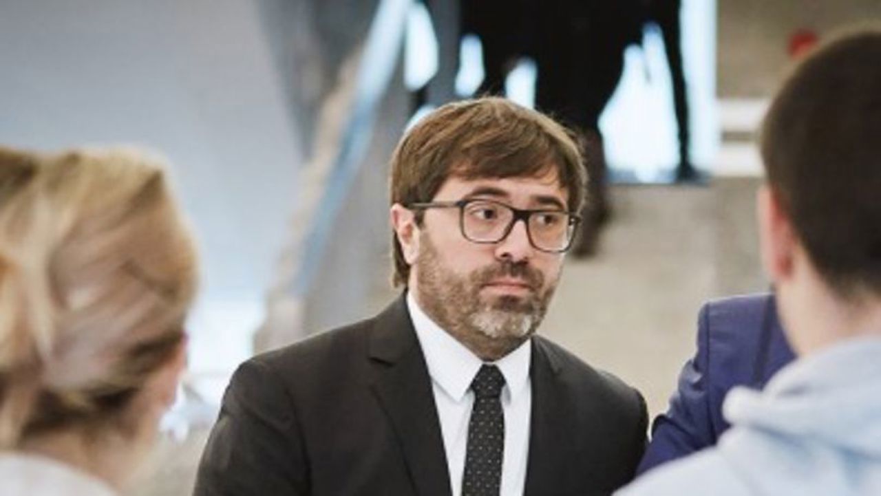 Interdicție la frontieră pentru Andronachi, după decizia Curții de Apel. Lilian Carp avertizează: ar putea evada