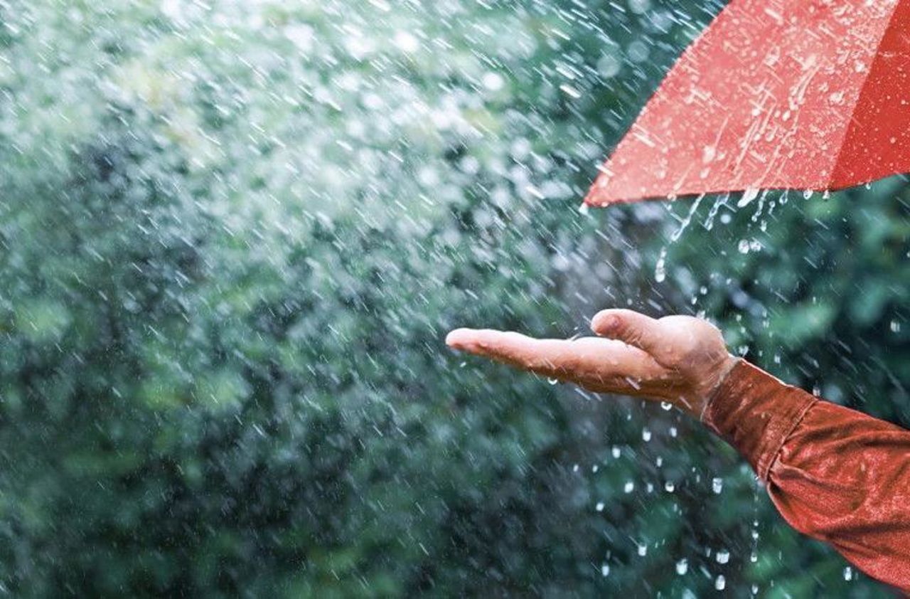 Meteorologii anunță ploi cu descărcări electrice. Timpul se va răci