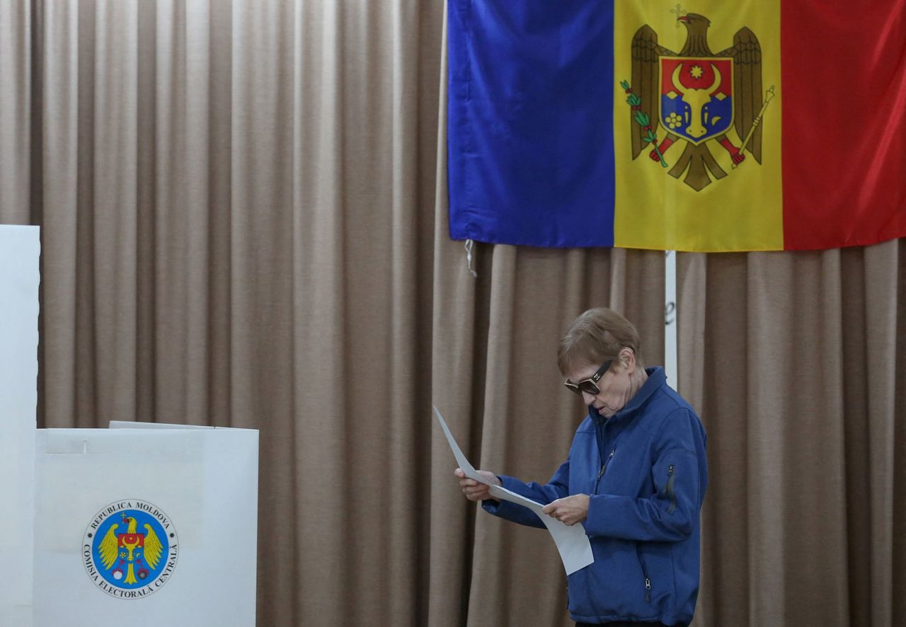  Council of the European Union welcomes Moldova election results, condemns Russian interference