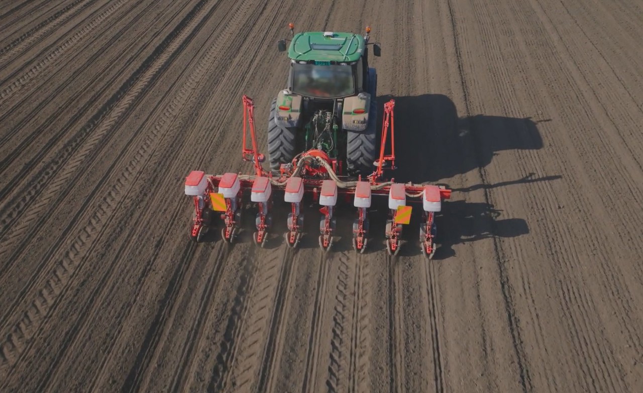 Acces direct la fondurile europene: „Registrul Fermierilor”, platforma obligatorie pentru subvențiile agricole, lansat în R. Moldova