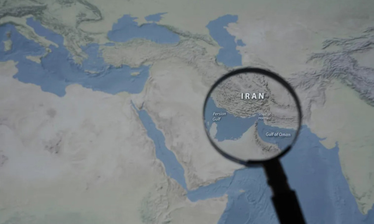 Iranul a anunțat că închide din nou Strâmtoarea Ormuz