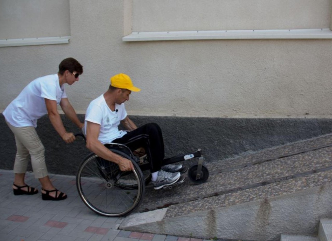 Dezinstituționalizare: MMPS a achiziționat 31 de locuințe protejate unde vor fi transferate 170 de persoane cu dizabilități