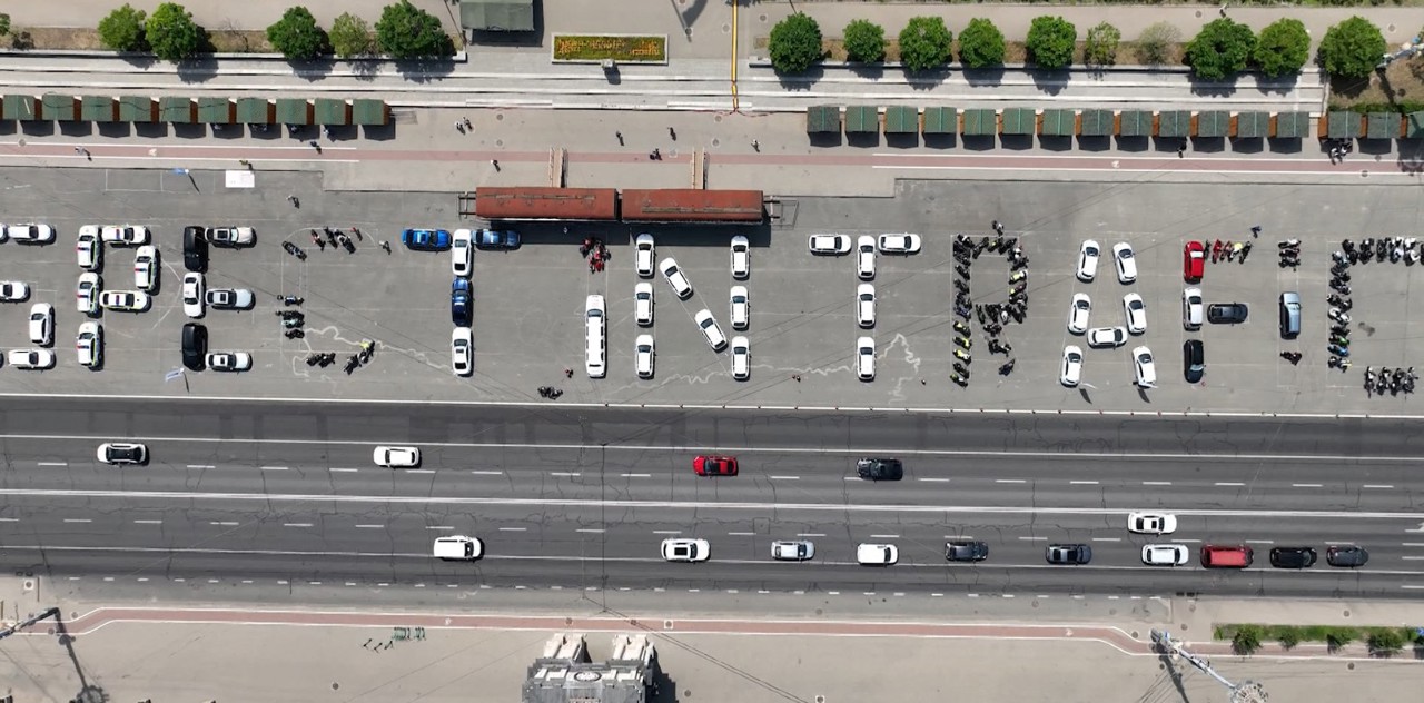 „Respect în trafic”: Flashmob cu motocicletele și mașini, în centrul Chișinăului