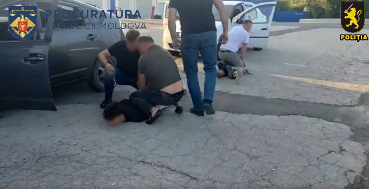 Comerciant de fructe și legume, bătut și amenințat cu moartea într-o pădure: Șase persoane riscă până la 12 ani de închisoare    