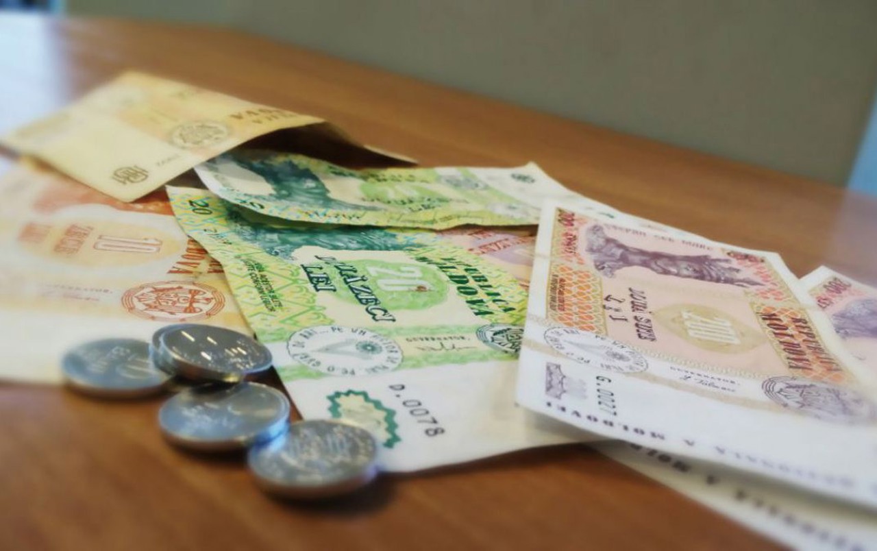 Rural population relies more on transfers; incomes over 3,000 lei lower