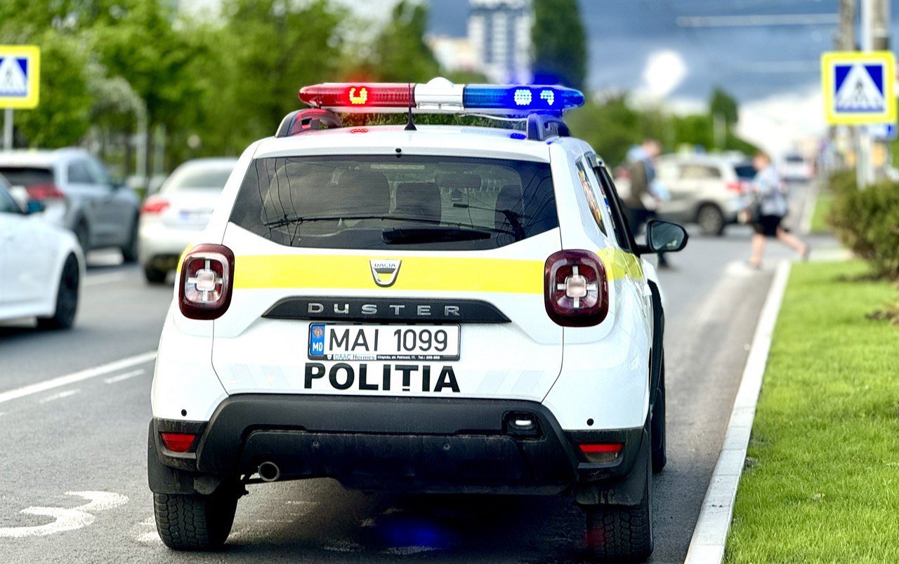 Операция "Проблесковый маячок": полиция штрафует водителей, которые не уступают дорогу автомобилям экстренных служб