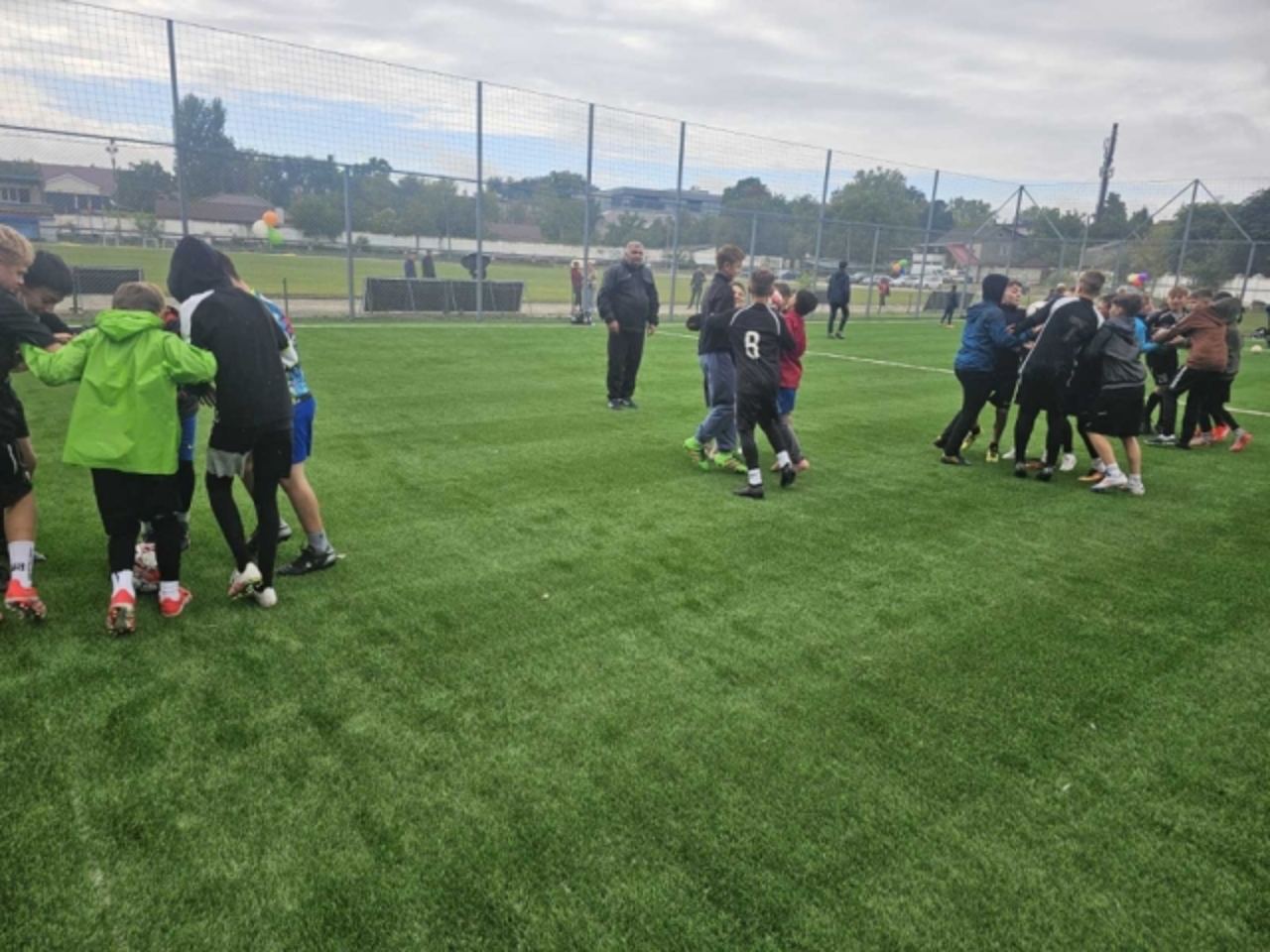 Școala Sportivă din Bălți intră într-o nouă etapă: teren sintetic, planuri de extindere și rezultate remarcabile