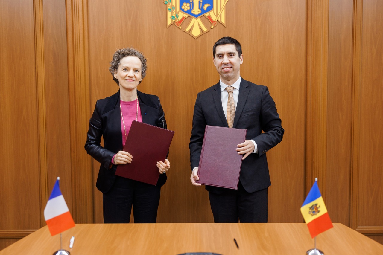 ACORD | Tineri din Franța vor putea face stagii în întreprinderile din R. Moldova