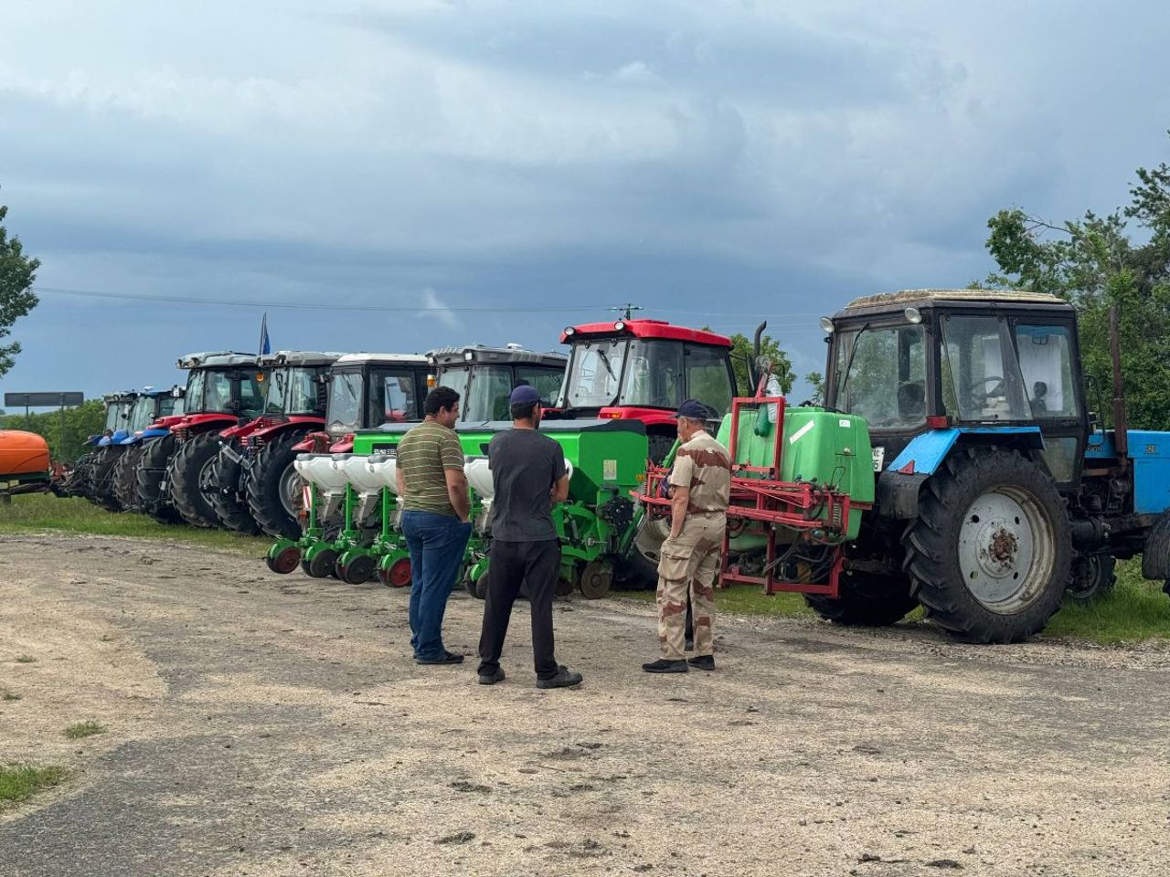 Protest cu tehnică agricolă: Fermierii cer sprijin pentru sector și reducerea poverii fiscale
