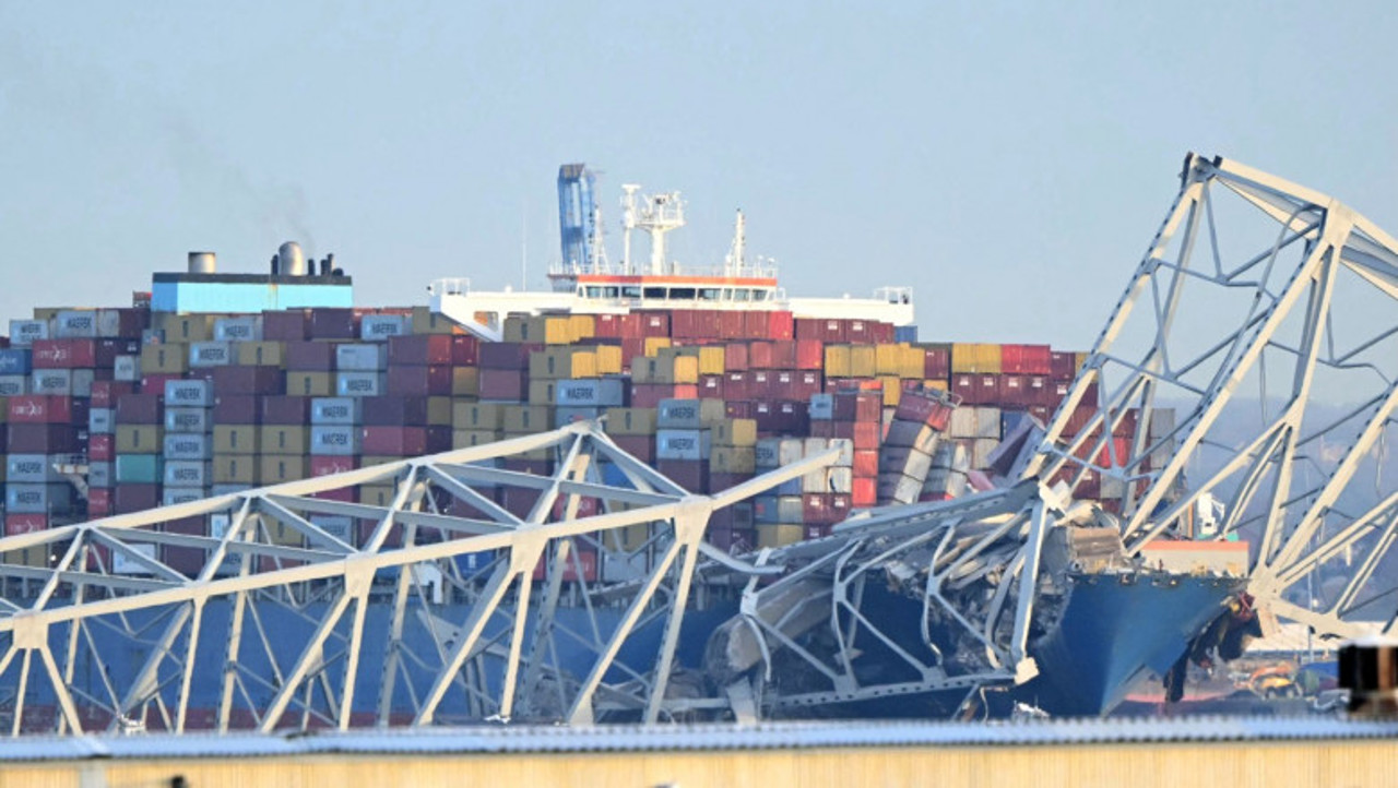 Pod prăbușit la Baltimore: Șase muncitori care erau dați dispăruți se presupune că au decedat