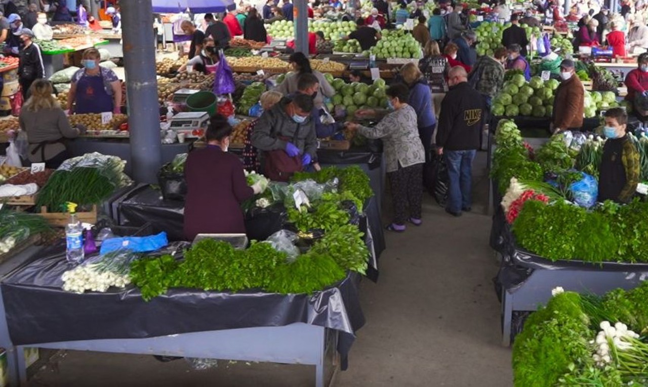 ANSA: Четверть представленных на рынке овощей и фруктов превышают допустимый уровень содержания токсичных веществ 