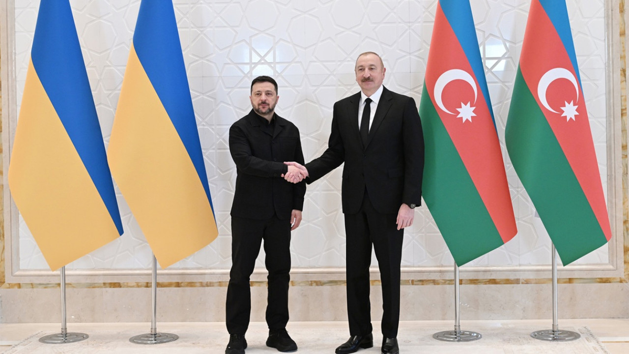 Azerbaidjanul și Ucraina vor aprofunda cooperarea în domeniul apărării, anunță Aliyev și Zelenski