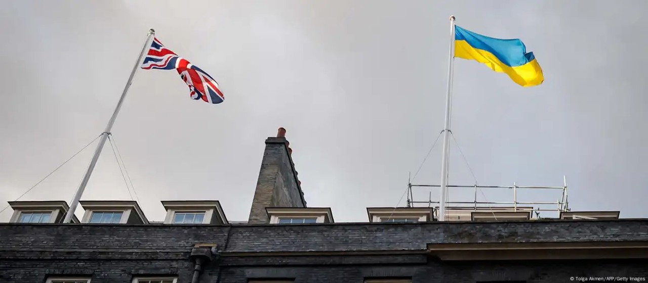 Marea Britanie oferă Ucrainei ajutor militar de un miliard de lire sterline din activele rusești înghețate