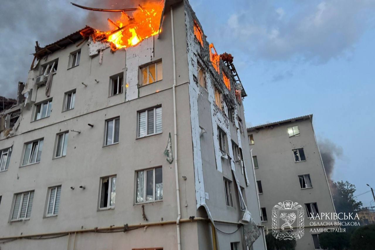 Atac cu drone asupra unui bloc din Harkov: trei morți, printre care un copil, și 17 răniți