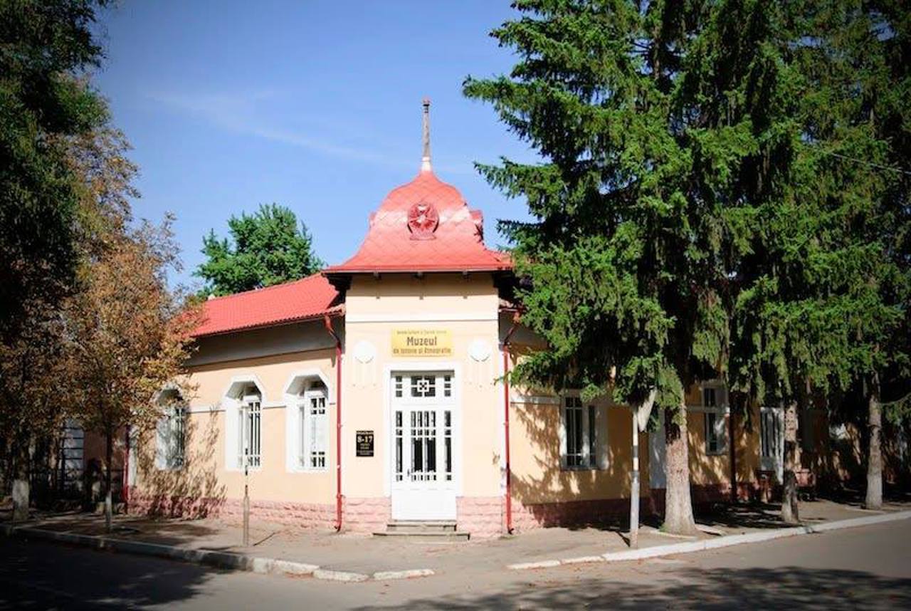 Завершены восстановительные работы Музея истории и этнографии «Николае Булат» в Сороках