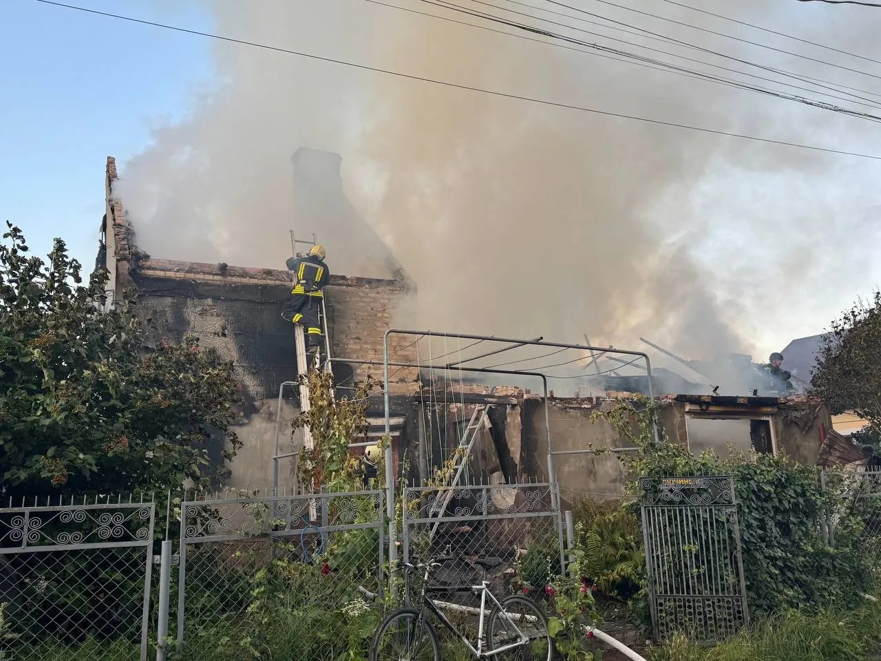 Atacuri cu rachete și drone asupra orașelor ucrainene. Sunt doi morți și 18 răniți  