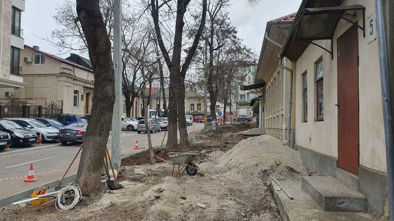 Chișinău: Din cauza vremii, mai multe lucrări de construcție au fost stopate