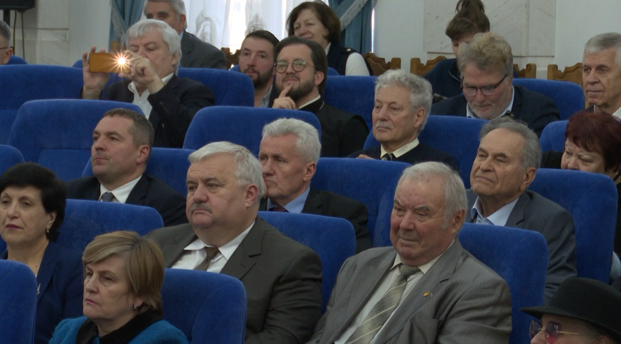 Academy of Sciences of Moldova summarizes 2025 and awards research excellence