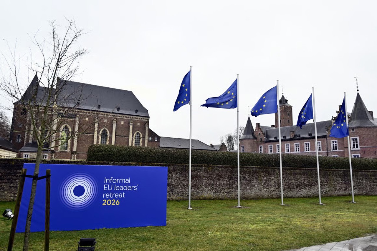 Corespondență Dan Alexe | Târguieli pentru o nouă Europă unită, dar îndatorată: summit UE în castelul Templierilor din Belgia