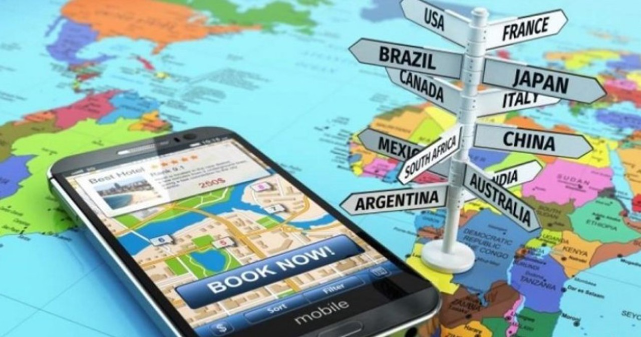 Prejudicii de 3.9 milioane de lei pentru 60 de persoane care au plătit pentru vacanțe fictive: administratoarea unei firme turistice, pe banca acuzaților