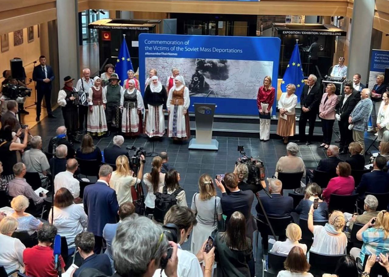 Европарламент почтил память жертв сталинского режима, депортированных с территорий, присоединенных к СССР