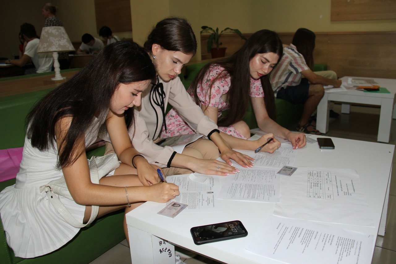 Продолжается запись на второй этап приема 2023 года на оба цикла обучения в высших учебных заведениях