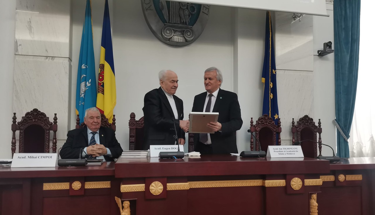 Versuri și acorduri: Celebrarea lui Eminescu la Academia de Științe a Moldovei