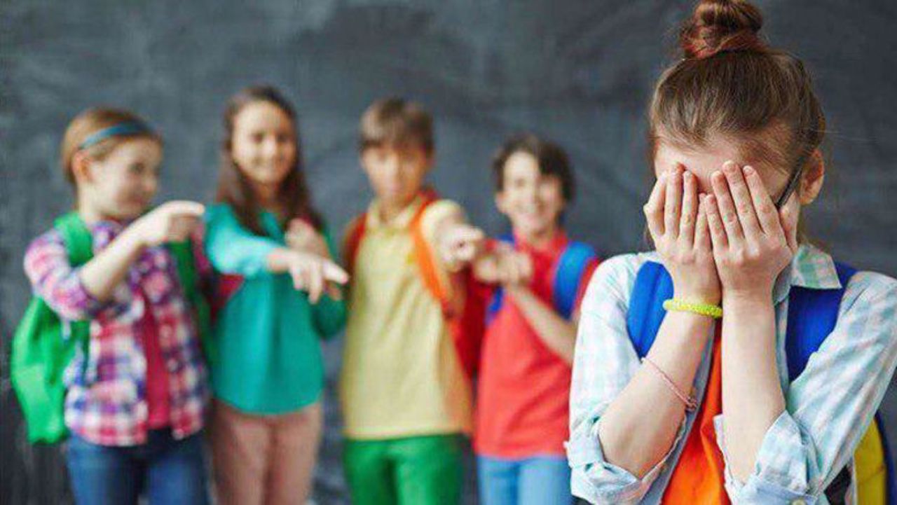 Peste 3800 de cazuri suspecte de violență asupra copilului, înregistrate în acest an de studii