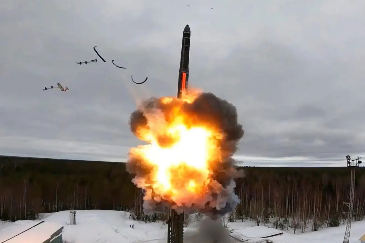 Correspondence // Oreshnik, Putin's nuclear missile that aims to frighten the West