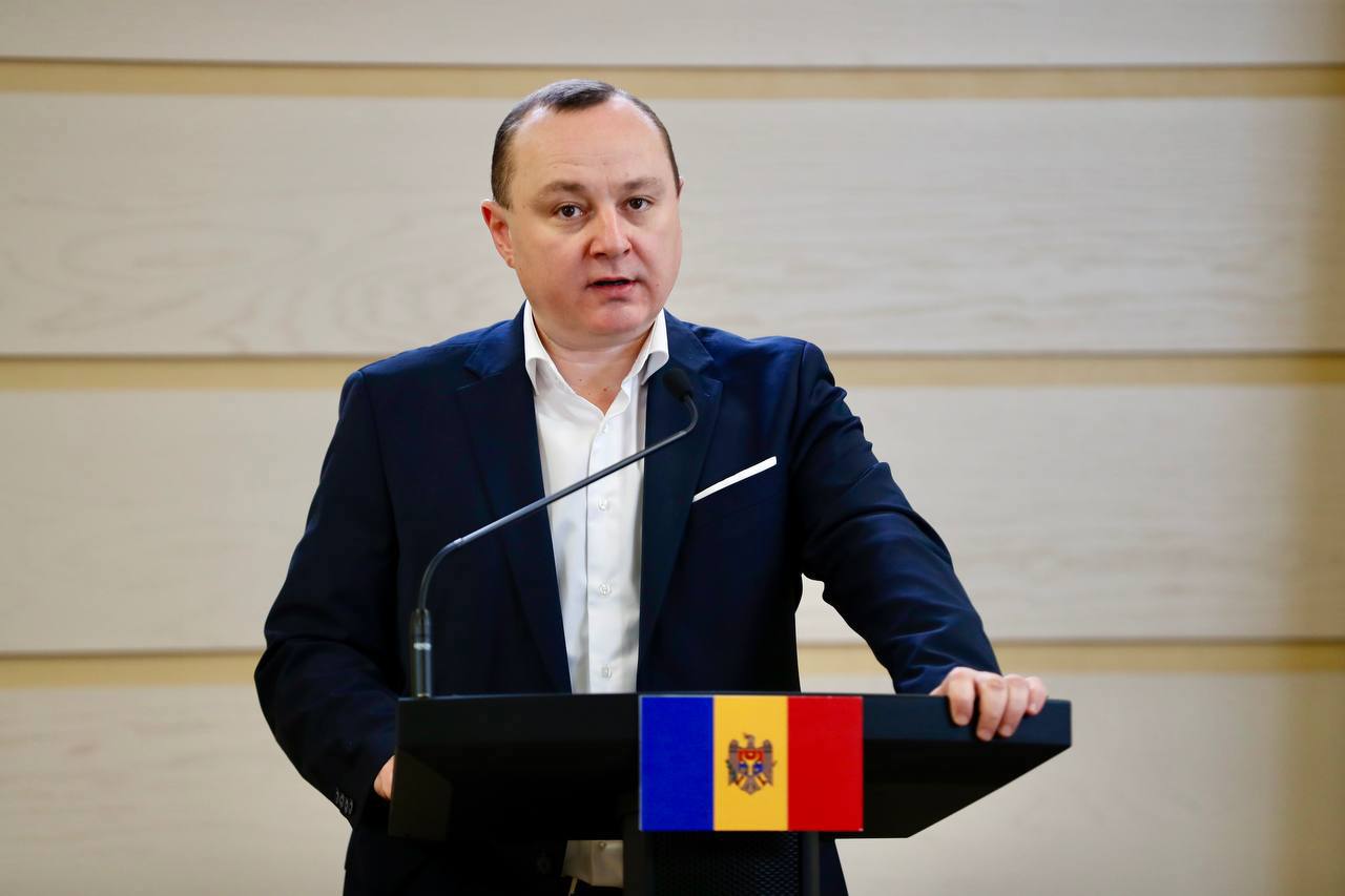 PSRM îl propune pe Vlad Batrîncea vicepreședinte al Parlamentului și înaintează inițiative pentru „decapturarea statului și depolitizarea instituțiilor”