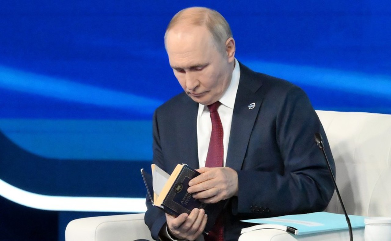 Directorul CIA a propus un summit Trump-Putin-Zelenski în timpul vizitei sale secrete la Moscova