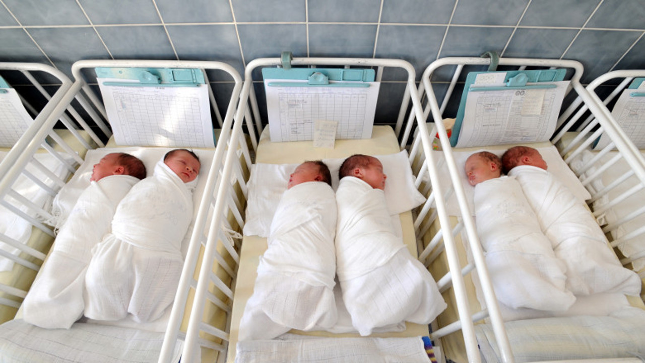 Statistică îngrijorătoare // Tot mai puțini copii se nasc în Republica Moldova