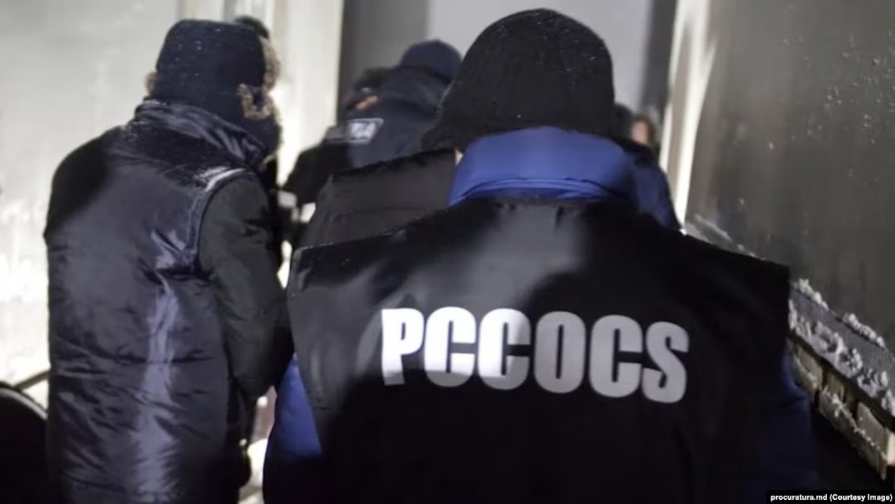 Două companii de vânzare a fructelor, cercetate penal pentru evaziune fiscală în Moldova