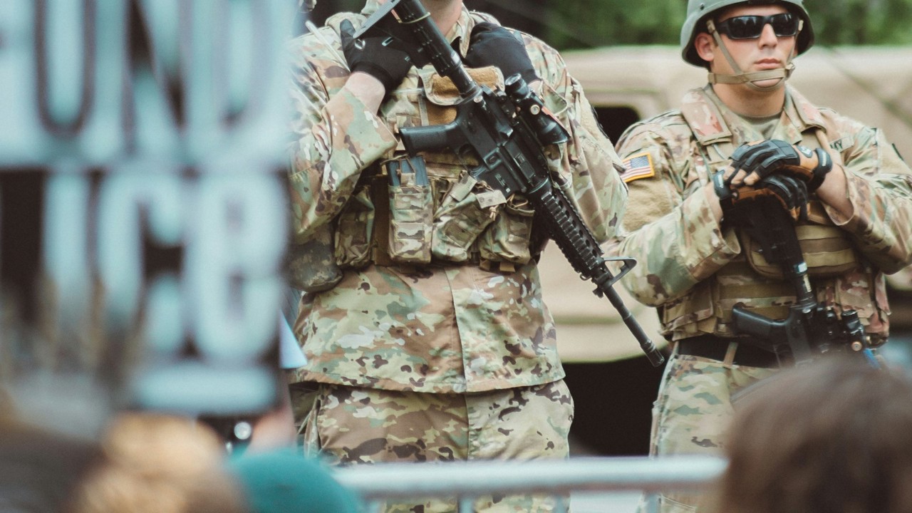 Donald Trump cere încarcerarea primarului din Chicago și a guvernatorului statului Michigan 