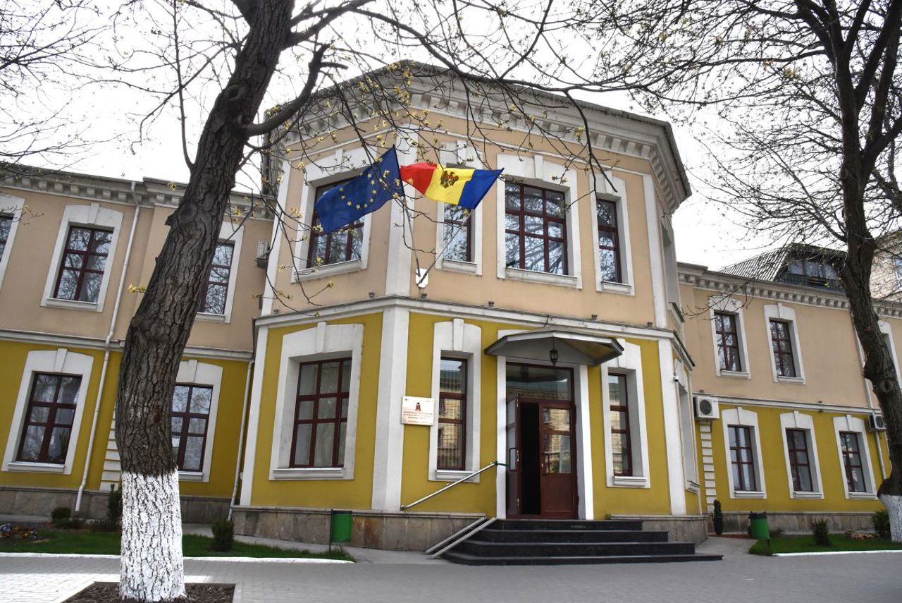 Diplomele de rezidențiat eliberate de USMF unor medici din România sunt „legale”, arată raportul Comisiei de anchetă