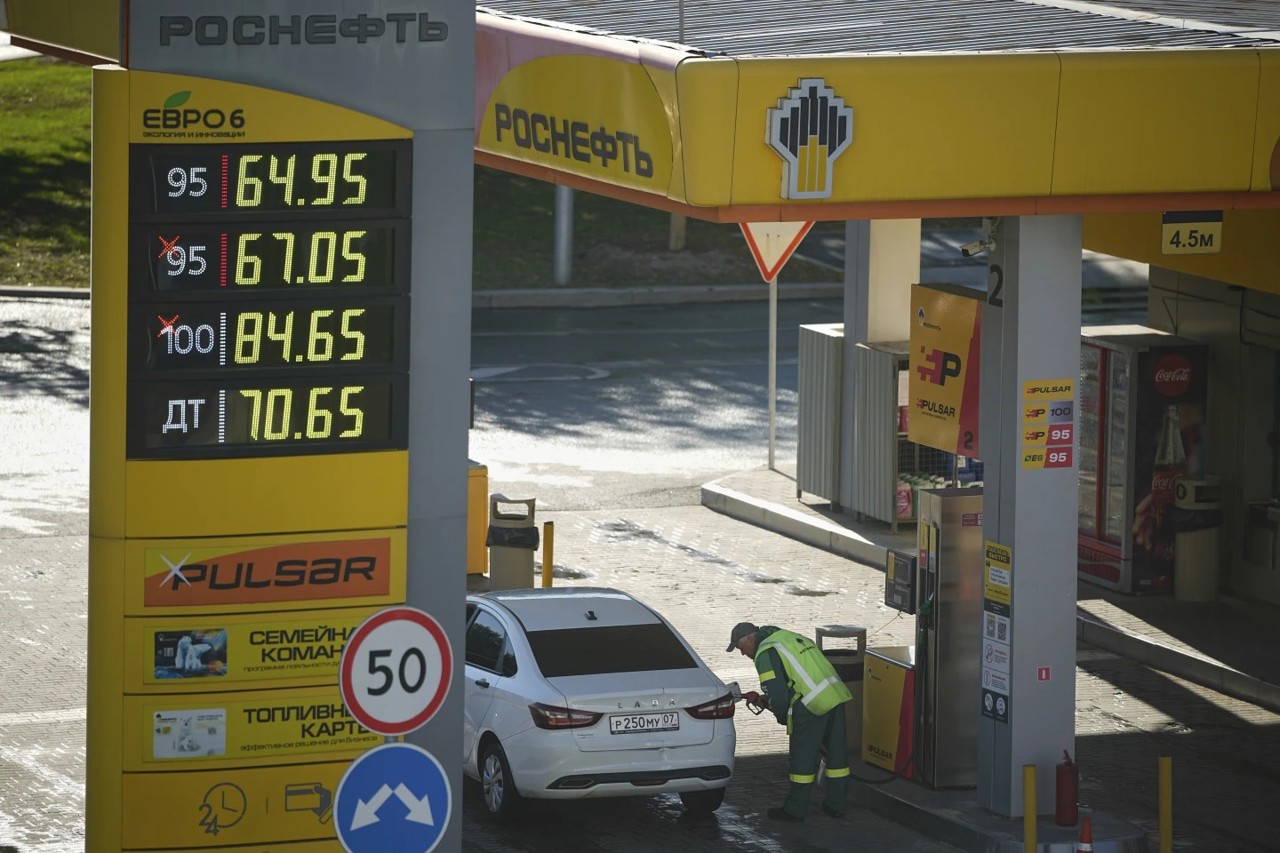 Russia fuel crisis: Ukrainian drone attacks cause nationwide petrol shortages