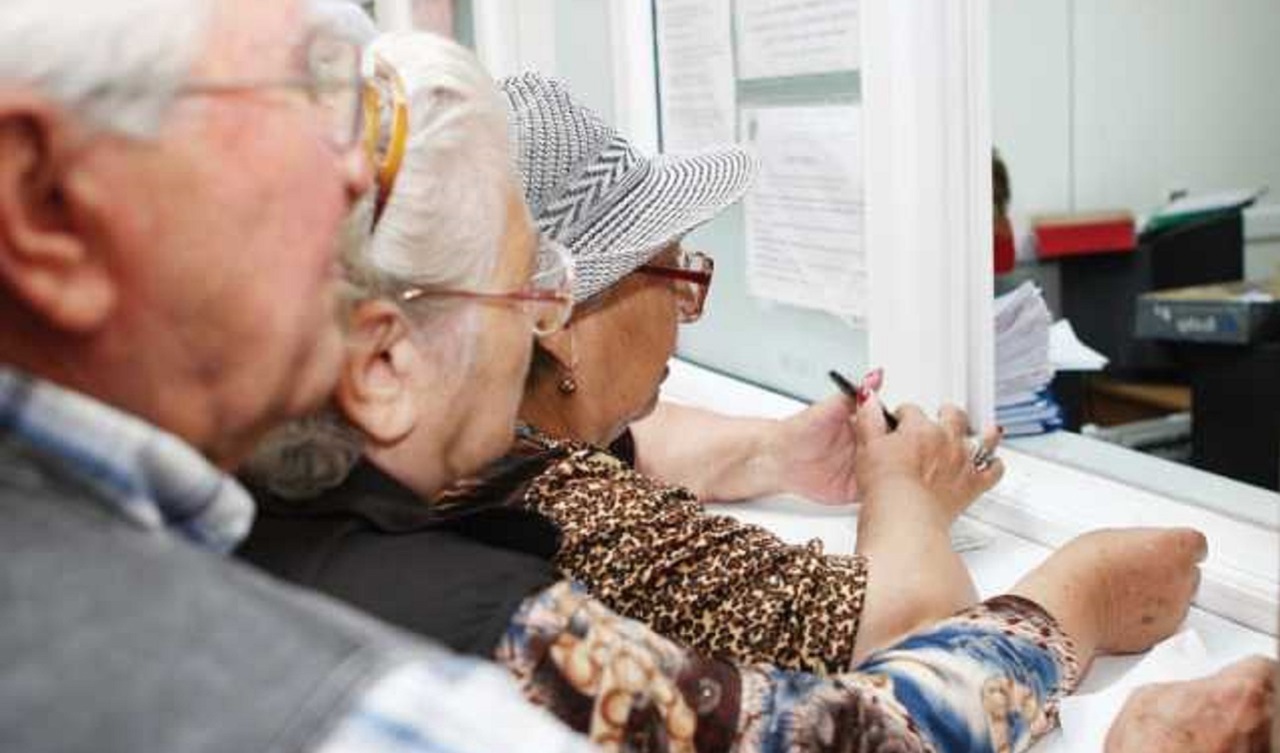 Creștere economică vizibilă: Munteanu promite majorarea salariilor în sectorul bugetar și indexarea pensiilor